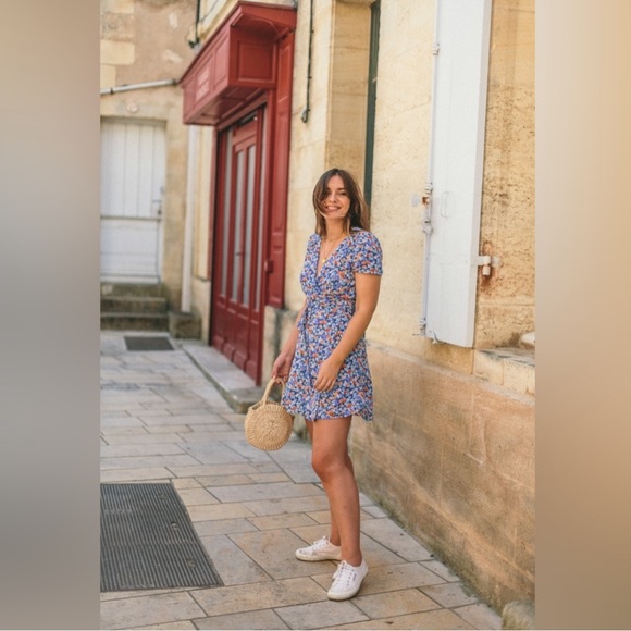 Sezane Anastasia Blue Poppy Floral Wrap Dress Women's size 34 / US size 2 - Picture 2 of 12